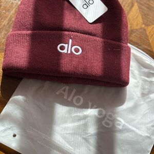 ALO Yoga Maroon Beanie